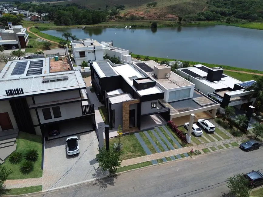 Foto 1 de Casa de Condomínio com 4 quartos à venda, 380m2 em Boa Vista, Atibaia - SP