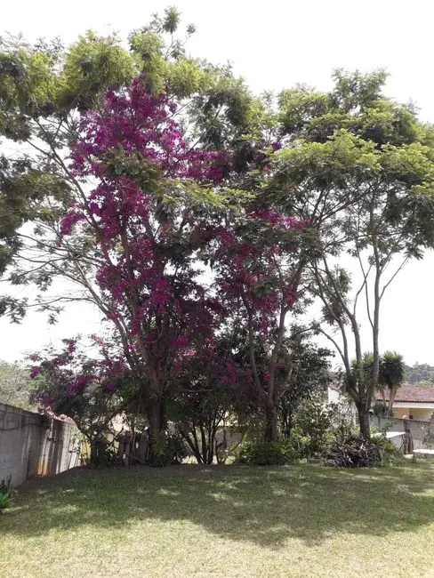 Chácara com 2 quartos à venda, 800m2 em Piracaia - SP - imagem 2 Foto 2 de Chácara com 2 quartos à venda, 800m2 em Piracaia - SP