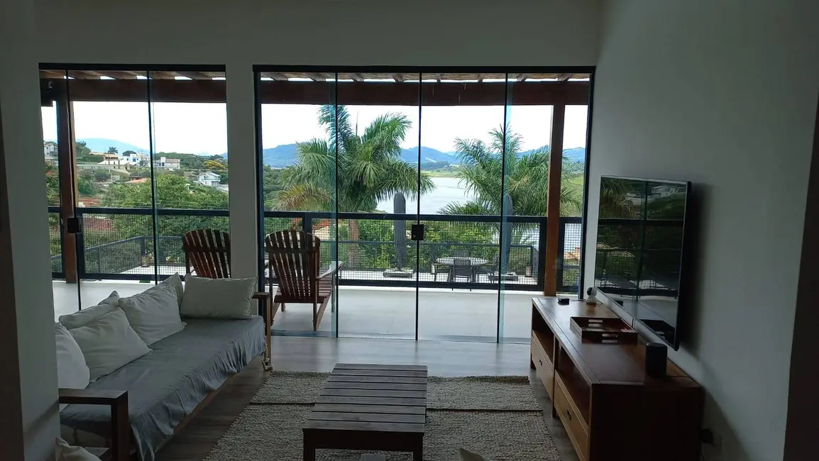 Foto 21 de Chácara à venda, 250m2 em Piracaia - SP