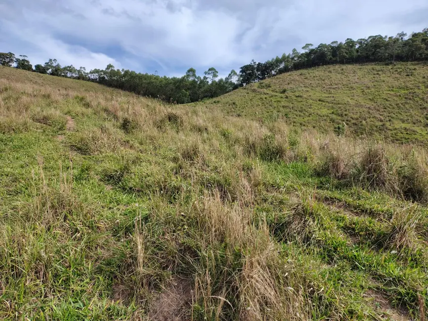 Sítio / Rancho com 1 quarto à venda, 12m2 em Joanopolis - SP - imagem 6 Foto 6 de Sítio / Rancho com 1 quarto à venda, 12m2 em Joanopolis - SP