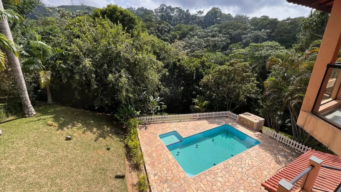 Chácara com 5 quartos à venda, 400m2 em Santa Isabel - SP - imagem 8 Foto 8 de Chácara com 5 quartos à venda, 400m2 em Santa Isabel - SP