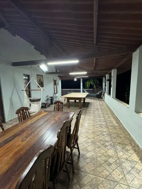Foto 2 de Chácara com 4 quartos à venda, 300m2 em Área Rural de Arujá, Aruja - SP