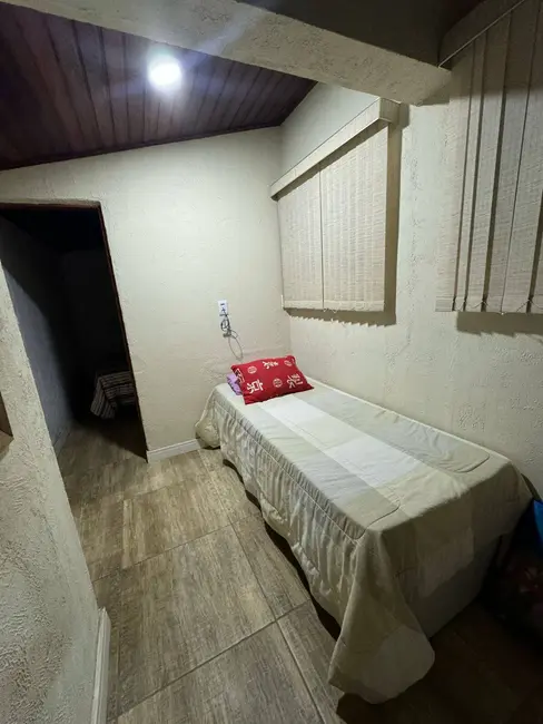 Chácara com 4 quartos à venda, 300m2 em Área Rural de Arujá, Aruja - SP - imagem 7 Foto 7 de Chácara com 4 quartos à venda, 300m2 em Área Rural de Arujá, Aruja - SP