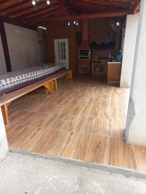 Foto 2 de Chácara com 2 quartos à venda, 160m2 em Jarinu - SP
