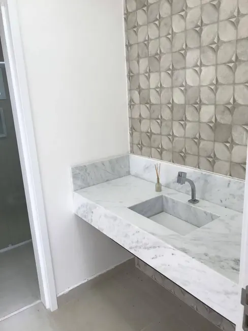 Foto 2 de Casa à venda, 300m2 em Condomínio Residencial Euroville, Braganca Paulista - SP