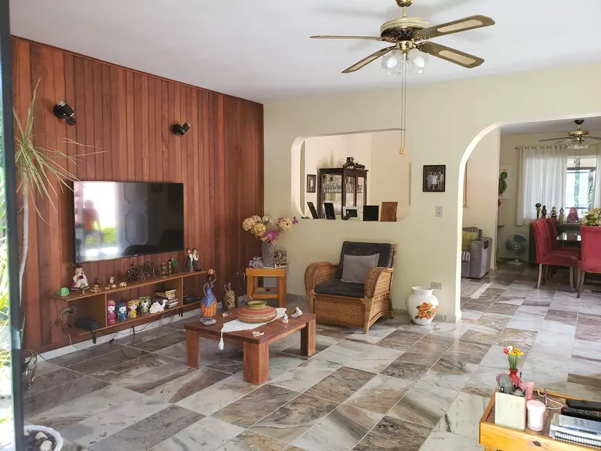 Casa de Condomínio com 3 quartos à venda, 832m2 em Condomínio Flamboyant-B, Atibaia - SP - imagem 8 Foto 8 de Casa de Condomínio com 3 quartos à venda, 832m2 em Condomínio Flamboyant-B, Atibaia - SP