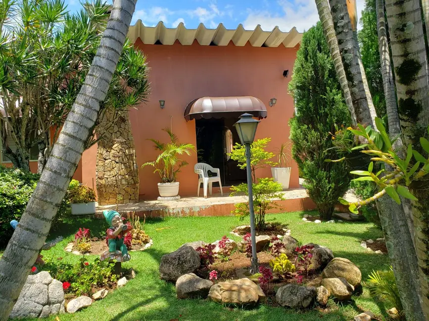 Casa de Condomínio com 3 quartos à venda, 832m2 em Condomínio Flamboyant-B, Atibaia - SP - imagem 2 Foto 2 de Casa de Condomínio com 3 quartos à venda, 832m2 em Condomínio Flamboyant-B, Atibaia - SP