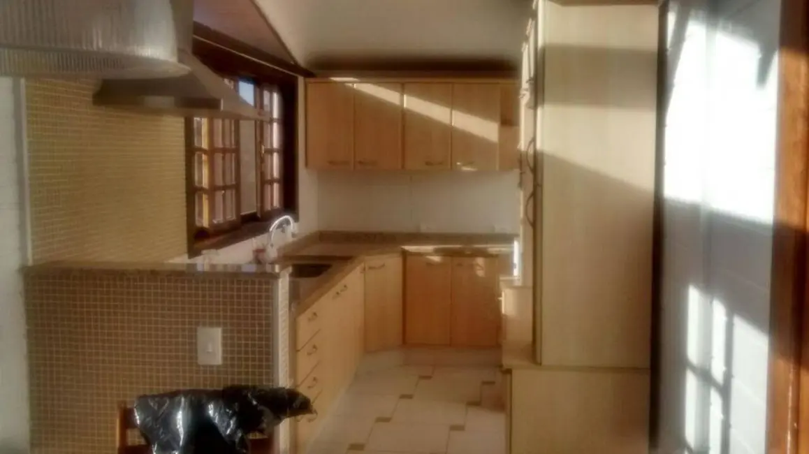 Foto 3 de Casa com 5 quartos à venda, 1000m2 em Mairipora - SP