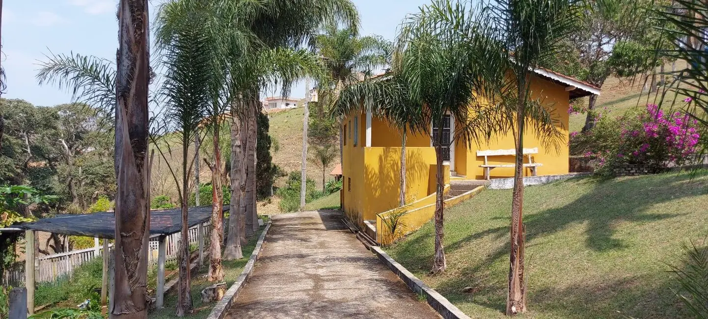 Foto 2 de Chácara com 3 quartos à venda, 300m2 em Piracaia - SP