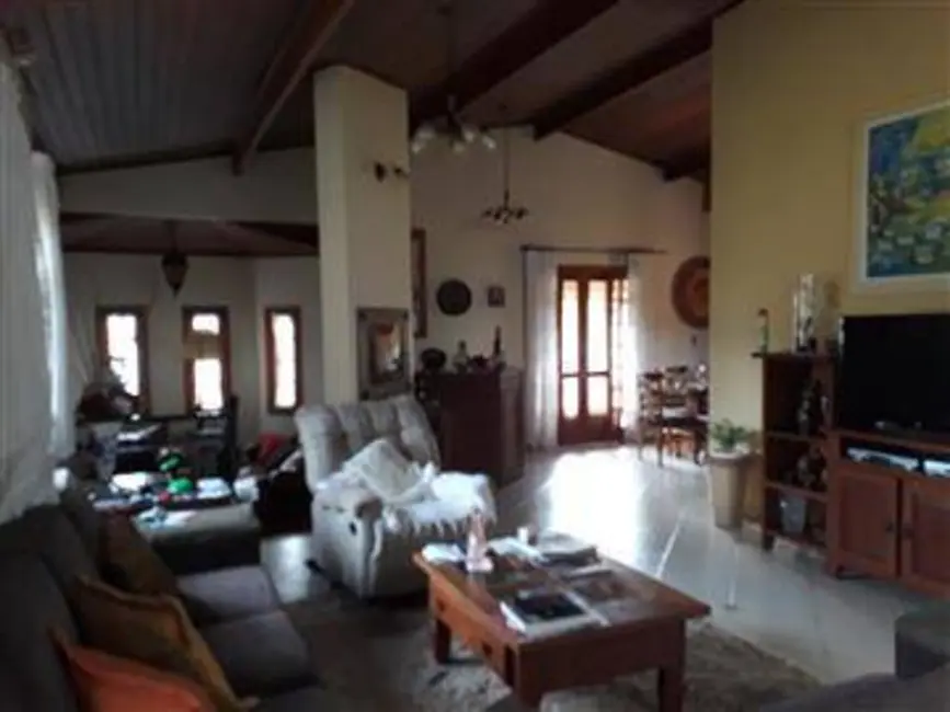 Foto 3 de Chácara com 3 quartos à venda, 1000m2 em Vila Dom Pedro, Atibaia - SP