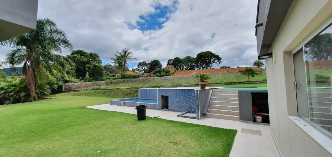 Chácara com 4 quartos à venda, 400m2 em Vargem - SP - imagem 4 Foto 4 de Chácara com 4 quartos à venda, 400m2 em Vargem - SP