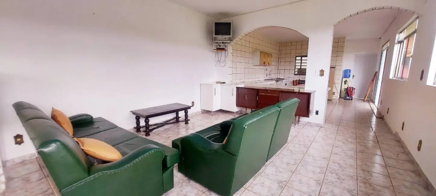 Chácara com 5 quartos à venda, 2967m2 em Jarinu - SP - imagem 8 Foto 8 de Chácara com 5 quartos à venda, 2967m2 em Jarinu - SP