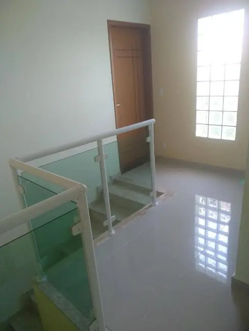 Foto 6 de Sobrado com 3 quartos à venda, 200m2 em Mairipora - SP