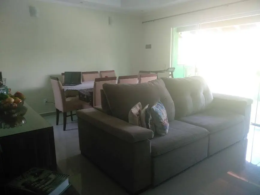 Foto 3 de Sobrado com 3 quartos à venda, 200m2 em Mairipora - SP