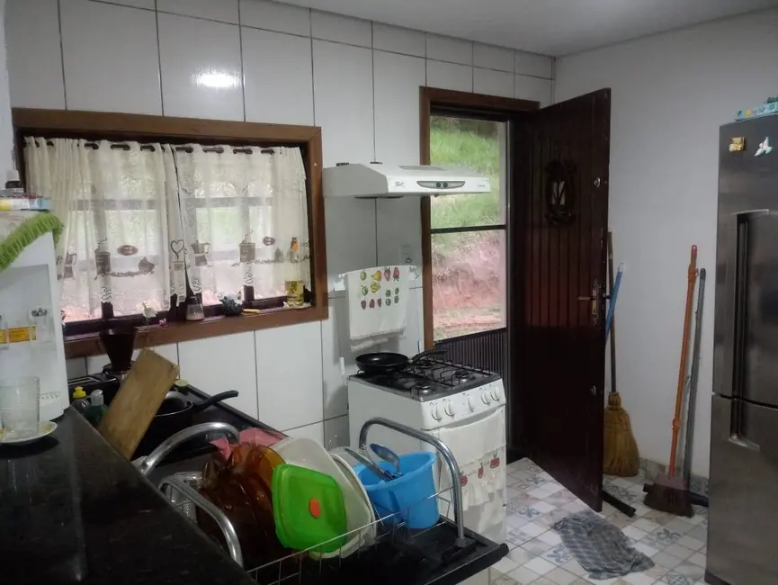 Foto 4 de Sítio / Rancho com 3 quartos à venda, 300m2 em Centro, Vargem - SP