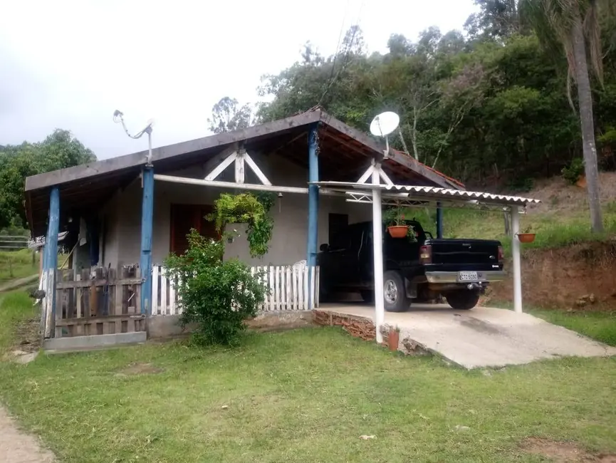Foto 3 de Sítio / Rancho com 3 quartos à venda, 300m2 em Centro, Vargem - SP