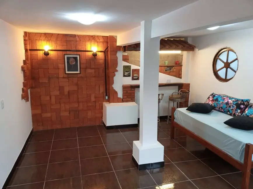 Foto 2 de Chácara com 3 quartos à venda, 280m2 em Piracaia - SP