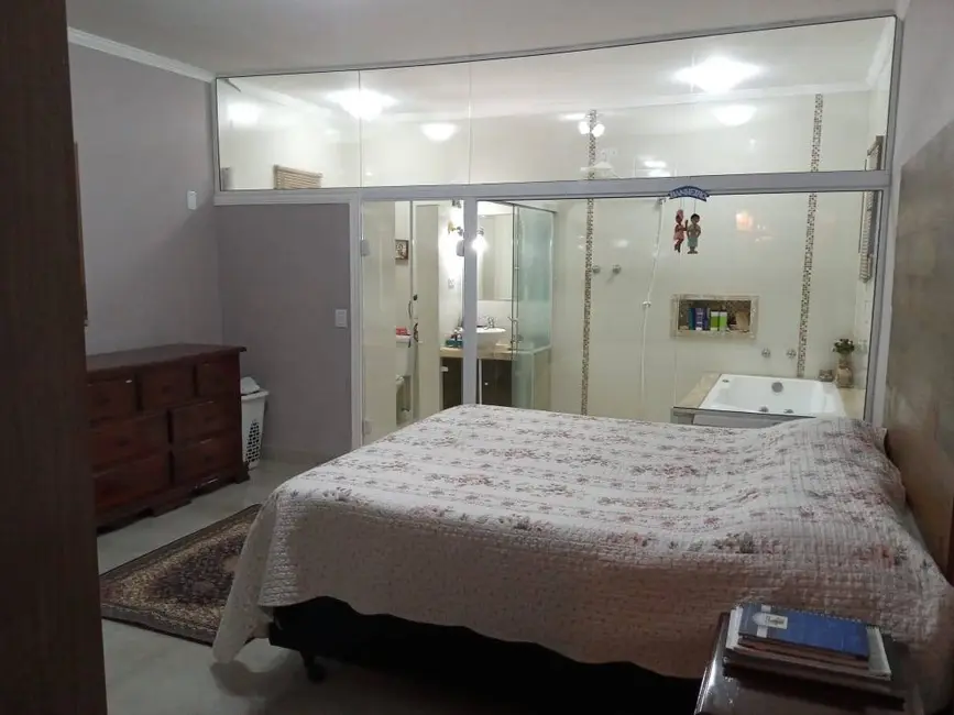 Chácara com 3 quartos à venda, 280m2 em Piracaia - SP - imagem 7 Foto 7 de Chácara com 3 quartos à venda, 280m2 em Piracaia - SP