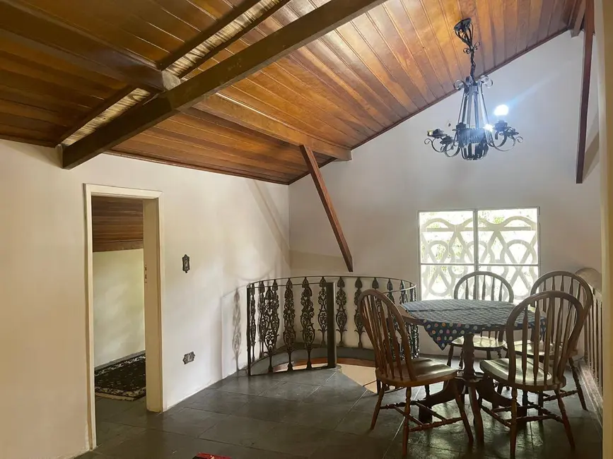 Chácara com 4 quartos à venda, 237m2 em Mairipora - SP - imagem 5 Foto 5 de Chácara com 4 quartos à venda, 237m2 em Mairipora - SP