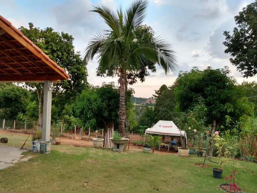 Foto 2 de Chácara com 3 quartos à venda, 214m2 em Área Rural de Atibaia, Atibaia - SP