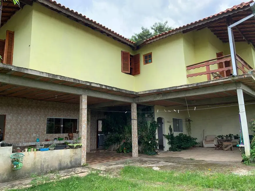 Foto 2 de Chácara com 6 quartos à venda, 300m2 em Mairipora - SP