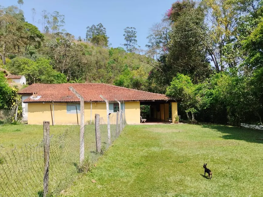 Foto 4 de Sítio / Rancho com 3 quartos à venda, 200m2 em Piracaia - SP