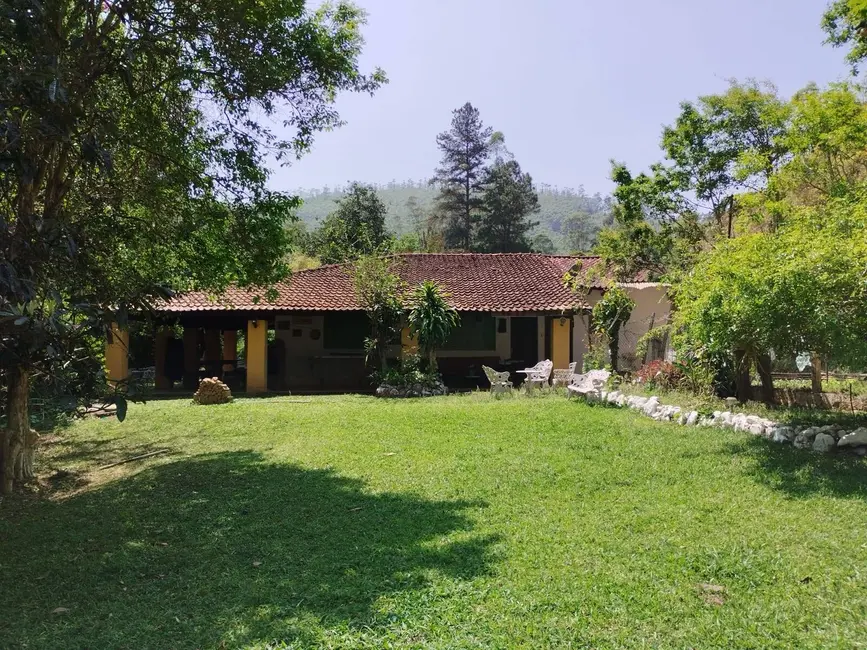 Foto 2 de Sítio / Rancho com 3 quartos à venda, 200m2 em Piracaia - SP