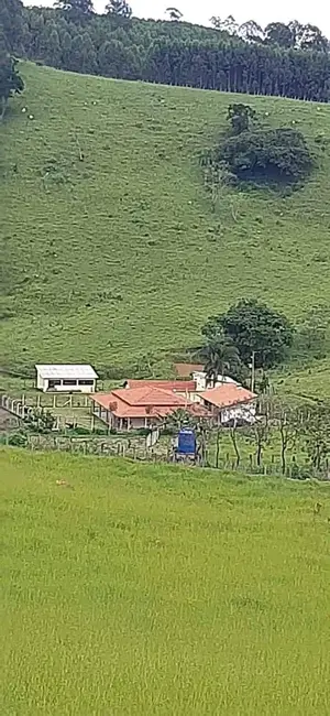 Sítio / Rancho com 3 quartos à venda, 500m2 em Pinhalzinho - SP - imagem 3 Foto 3 de Sítio / Rancho com 3 quartos à venda, 500m2 em Pinhalzinho - SP