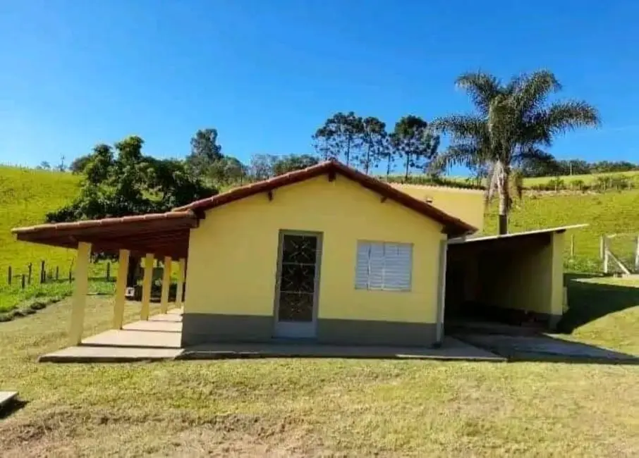 Sítio / Rancho com 3 quartos à venda, 500m2 em Pinhalzinho - SP - imagem 5 Foto 5 de Sítio / Rancho com 3 quartos à venda, 500m2 em Pinhalzinho - SP