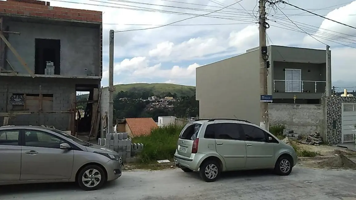 Foto 2 de Sobrado à venda, 115m2 em Laranjeiras, Caieiras - SP