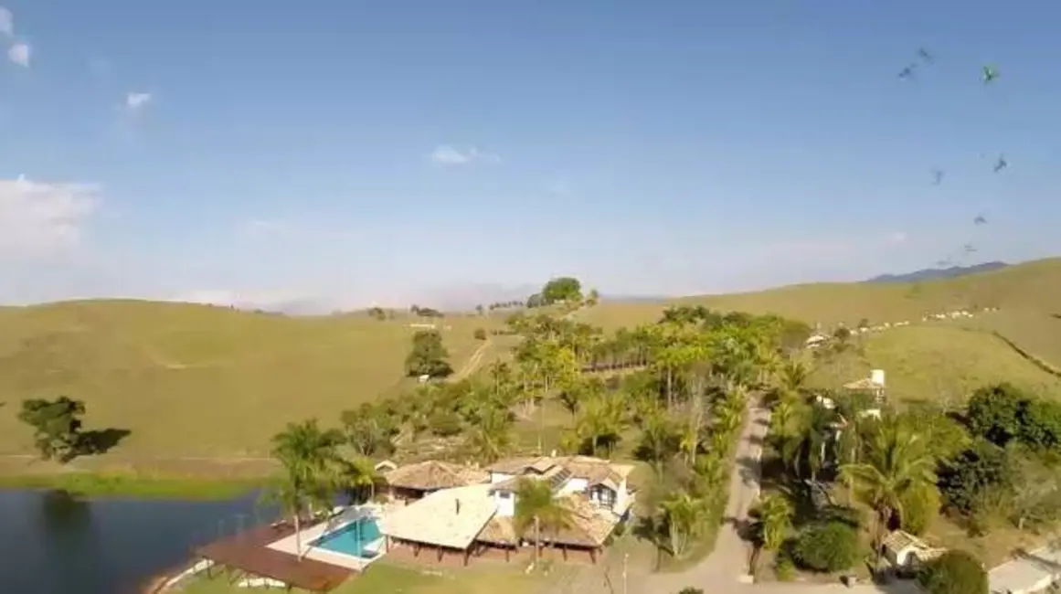 Foto 4 de Fazenda / Haras com 5 quartos à venda, 1000m2 em Sapé I, Cacapava - SP