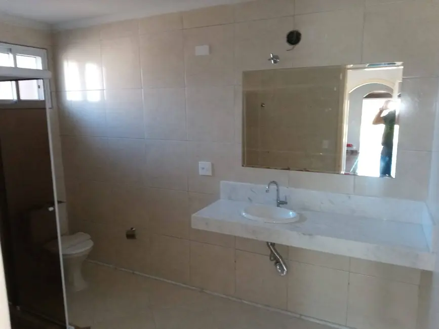 Chácara com 2 quartos à venda, 150m2 em Chácara Fernão Dias, Braganca Paulista - SP - imagem 6 Foto 6 de Chácara com 2 quartos à venda, 150m2 em Chácara Fernão Dias, Braganca Paulista - SP