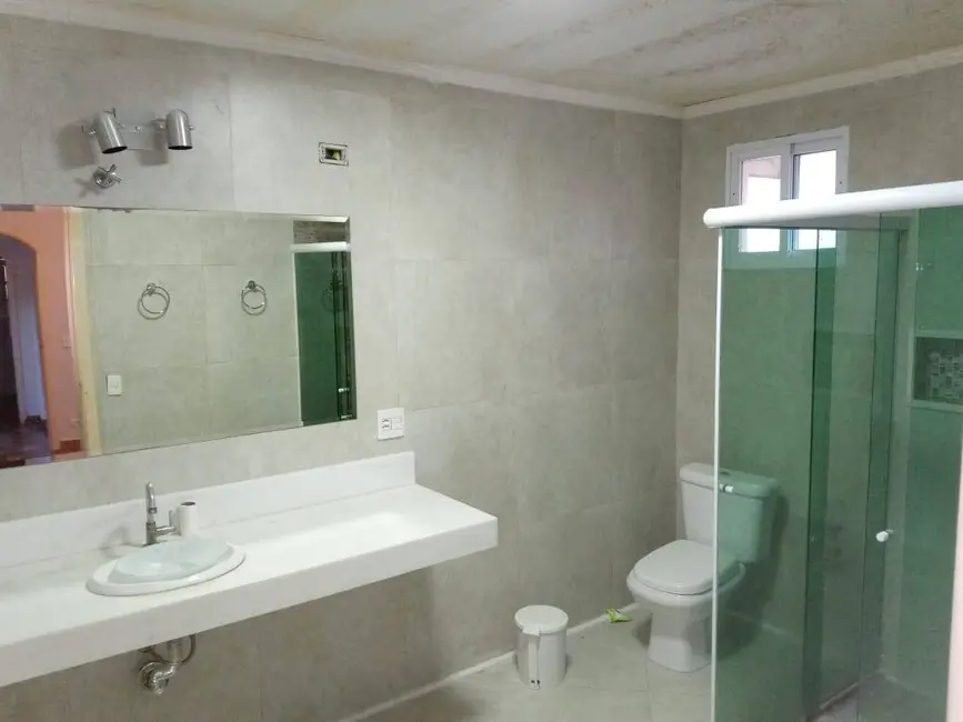 Chácara com 2 quartos à venda, 150m2 em Chácara Fernão Dias, Braganca Paulista - SP - imagem 9 Foto 9 de Chácara com 2 quartos à venda, 150m2 em Chácara Fernão Dias, Braganca Paulista - SP