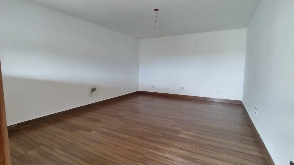 Foto 2 de Casa com 4 quartos à venda, 118m2 em Vila Santa Helena, Atibaia - SP