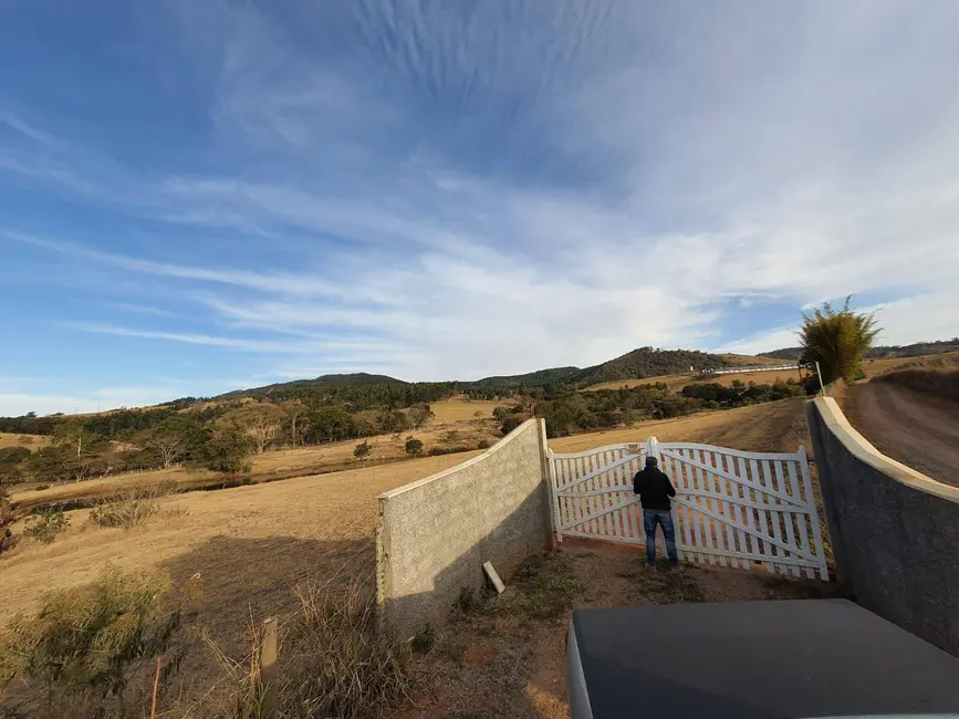 Sítio / Rancho à venda, 18000m2 em Braganca Paulista - SP - imagem 5 Foto 5 de Sítio / Rancho à venda, 18000m2 em Braganca Paulista - SP