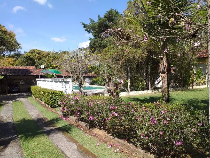 Chácara com 3 quartos à venda, 500m2 em Sao Jose Dos Campos - SP - imagem 9 Foto 9 de Chácara com 3 quartos à venda, 500m2 em Sao Jose Dos Campos - SP