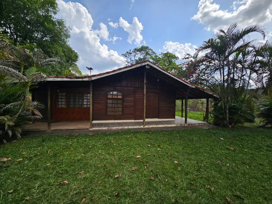 Foto 1 de Chácara com 4 quartos à venda, 150m2 em Mairipora - SP