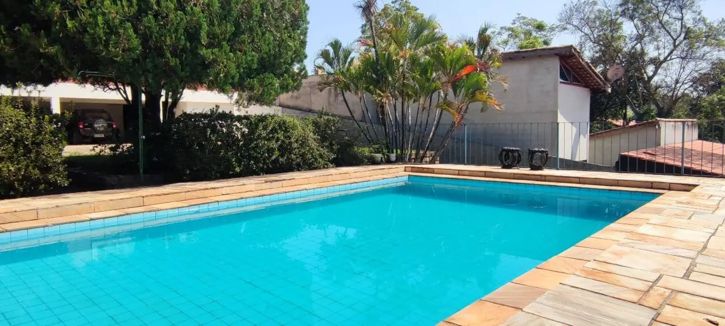 Chácara com 3 quartos à venda, 2400m2 em Jarinu - SP - imagem 9 Foto 9 de Chácara com 3 quartos à venda, 2400m2 em Jarinu - SP