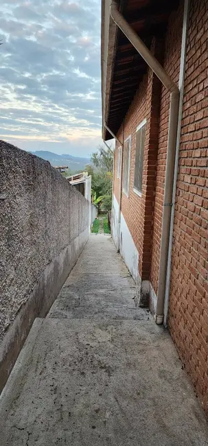 Chácara com 3 quartos à venda, 2400m2 em Jarinu - SP - imagem 6 Foto 6 de Chácara com 3 quartos à venda, 2400m2 em Jarinu - SP