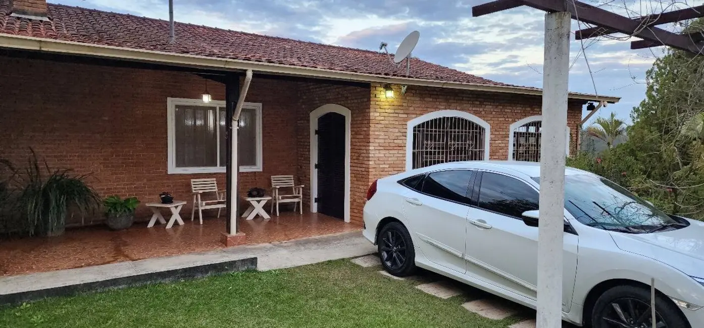 Chácara com 3 quartos à venda, 2400m2 em Jarinu - SP - imagem 5 Foto 5 de Chácara com 3 quartos à venda, 2400m2 em Jarinu - SP