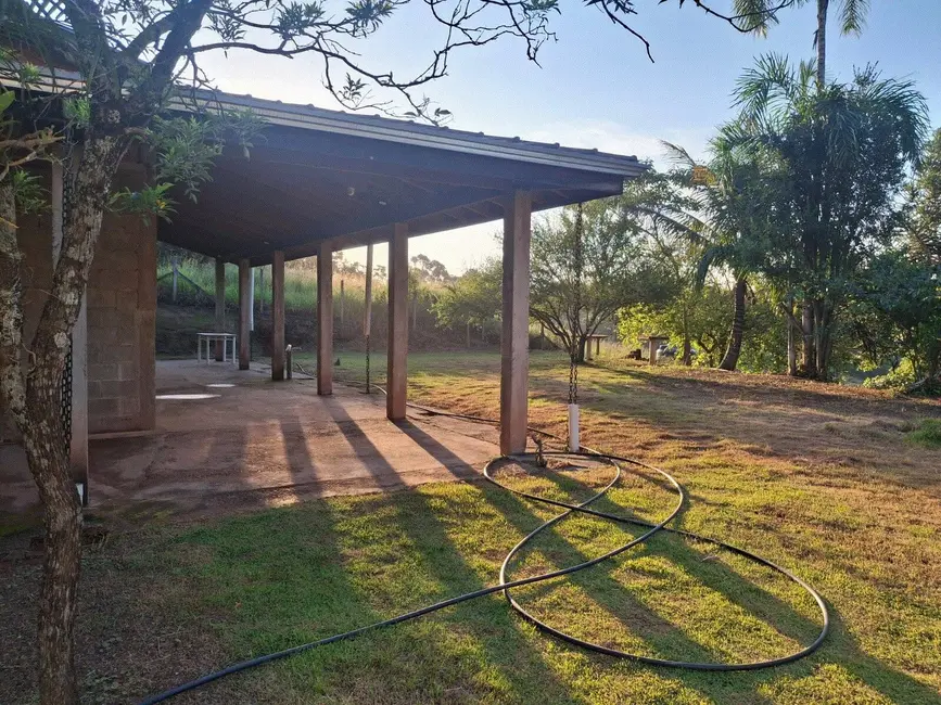 Foto 3 de Chácara com 2 quartos à venda, 2400m2 em Centro, Jarinu - SP