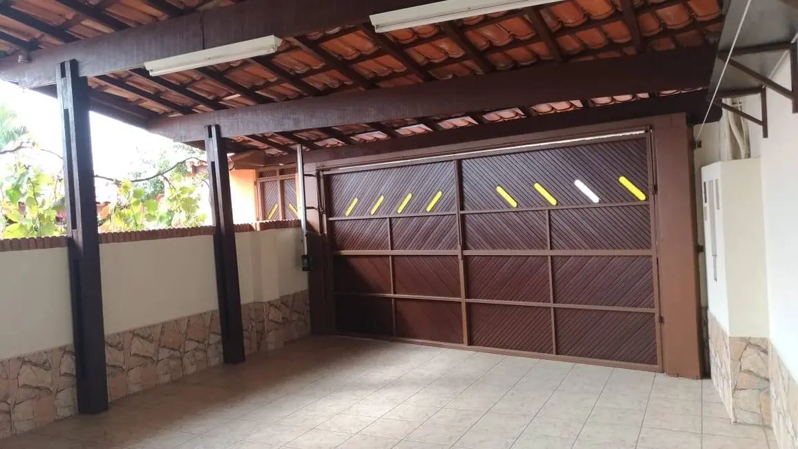 Foto 2 de Casa com 2 quartos à venda e para alugar, 147m2 em Jardim do Lago, Atibaia - SP