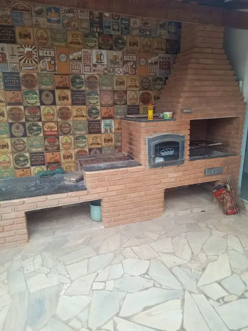 Foto 2 de Chácara com 3 quartos à venda, 250m2 em Jardim Santo Antônio, Aruja - SP