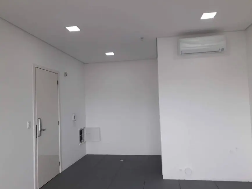Foto 3 de Sala Comercial para alugar, 32m2 em Barra Funda, São Paulo - SP