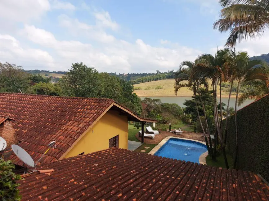 Chácara com 3 quartos à venda, 300m2 em Joanopolis - SP - imagem 6 Foto 6 de Chácara com 3 quartos à venda, 300m2 em Joanopolis - SP