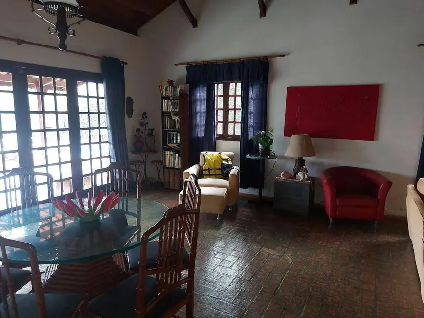 Chácara com 3 quartos à venda, 300m2 em Joanopolis - SP - imagem 9 Foto 9 de Chácara com 3 quartos à venda, 300m2 em Joanopolis - SP