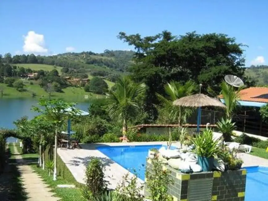 Foto 2 de Chácara com 4 quartos à venda, 400m2 em Piracaia - SP