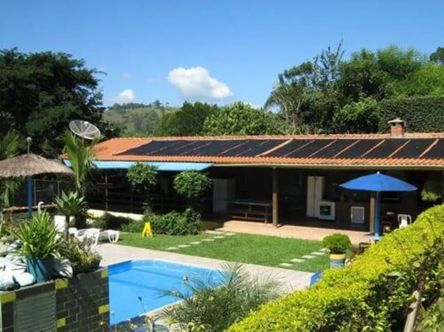 Chácara com 4 quartos à venda, 400m2 em Piracaia - SP - imagem 8 Foto 8 de Chácara com 4 quartos à venda, 400m2 em Piracaia - SP