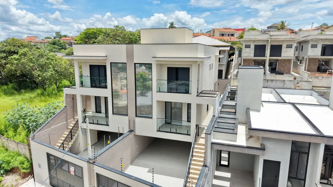 Foto 2 de Sobrado com 3 quartos à venda, 223m2 em Jardim do Lago, Atibaia - SP