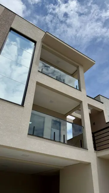 Foto 5 de Sobrado com 3 quartos à venda, 223m2 em Jardim do Lago, Atibaia - SP